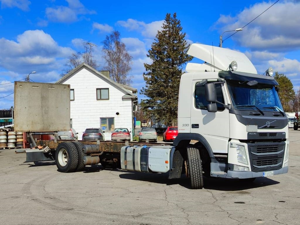 Volvo FM 11 - 驾驶室底盘卡车:图2 Volvo FM 11 - 驾驶室底盘卡车:图2