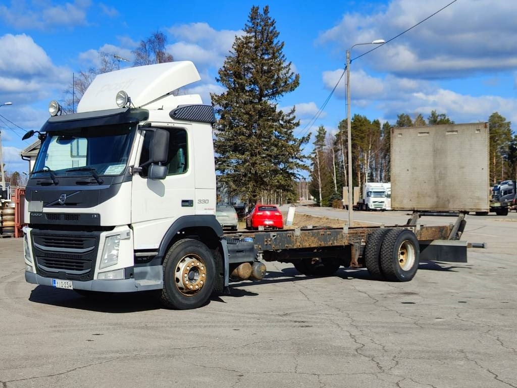 Volvo FM 11 - 驾驶室底盘卡车:图1 Volvo FM 11 - 驾驶室底盘卡车:图1