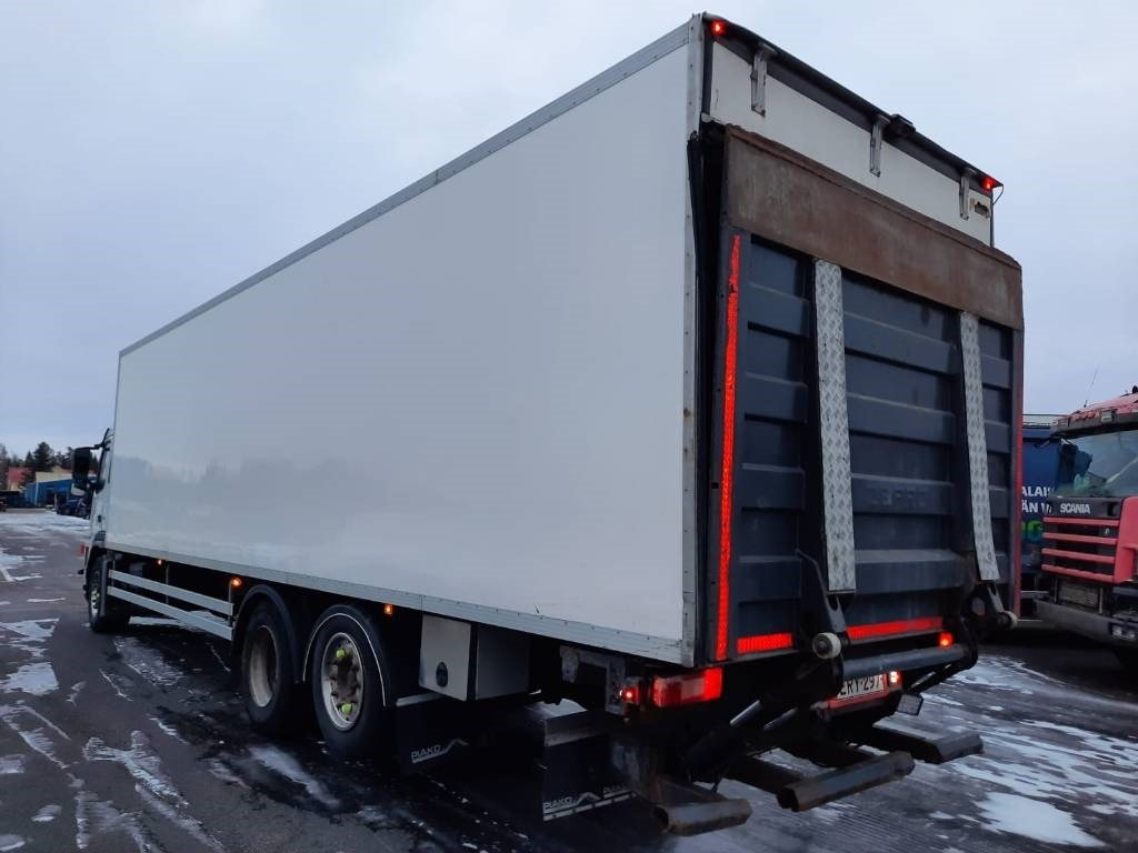 Volvo FM 9 300 - 厢式卡车:图3 Volvo FM 9 300 - 厢式卡车:图3