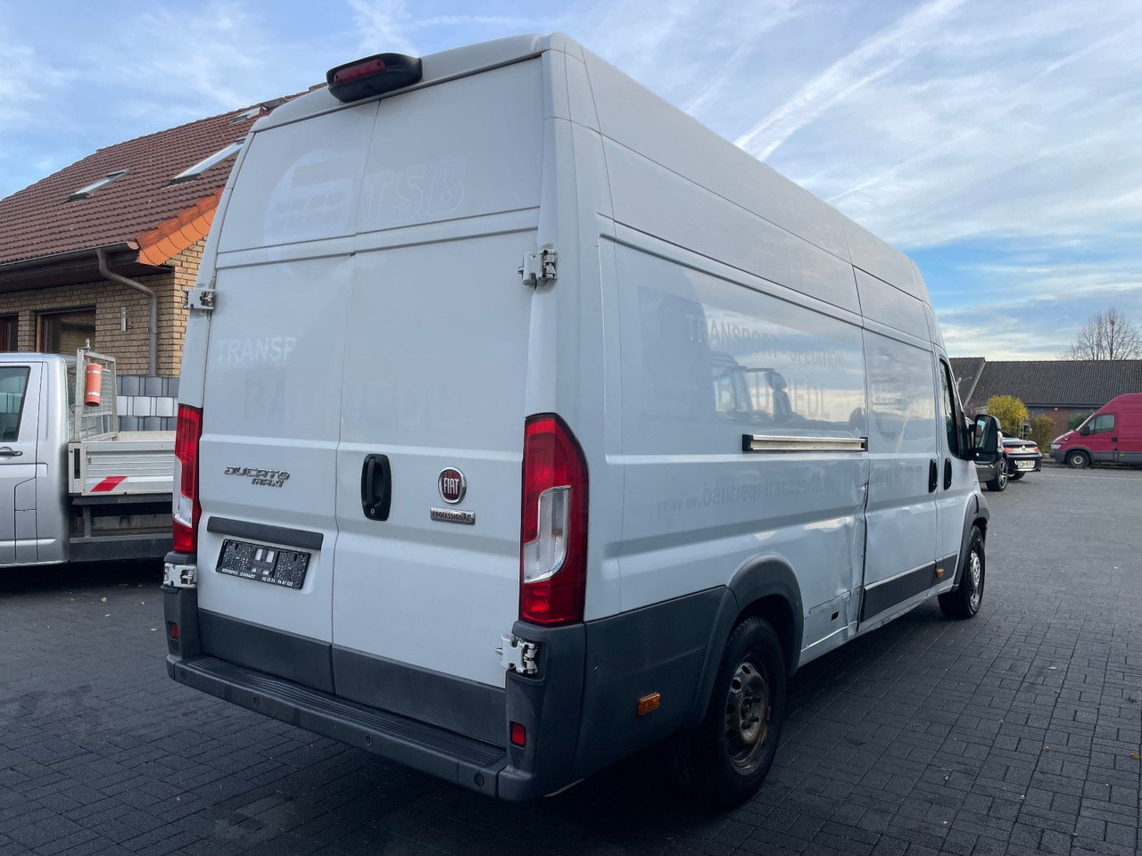 Fiat Ducato 3.0 Maxi 35-180 Power L5H3 - 无侧窗厢式货车:图2 Fiat Ducato 3.0 Maxi 35-180 Power L5H3 - 无侧窗厢式货车:图2