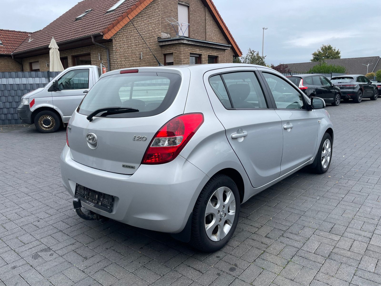 Hyundai i20 Klima - 轿车:图2 Hyundai i20 Klima - 轿车:图2