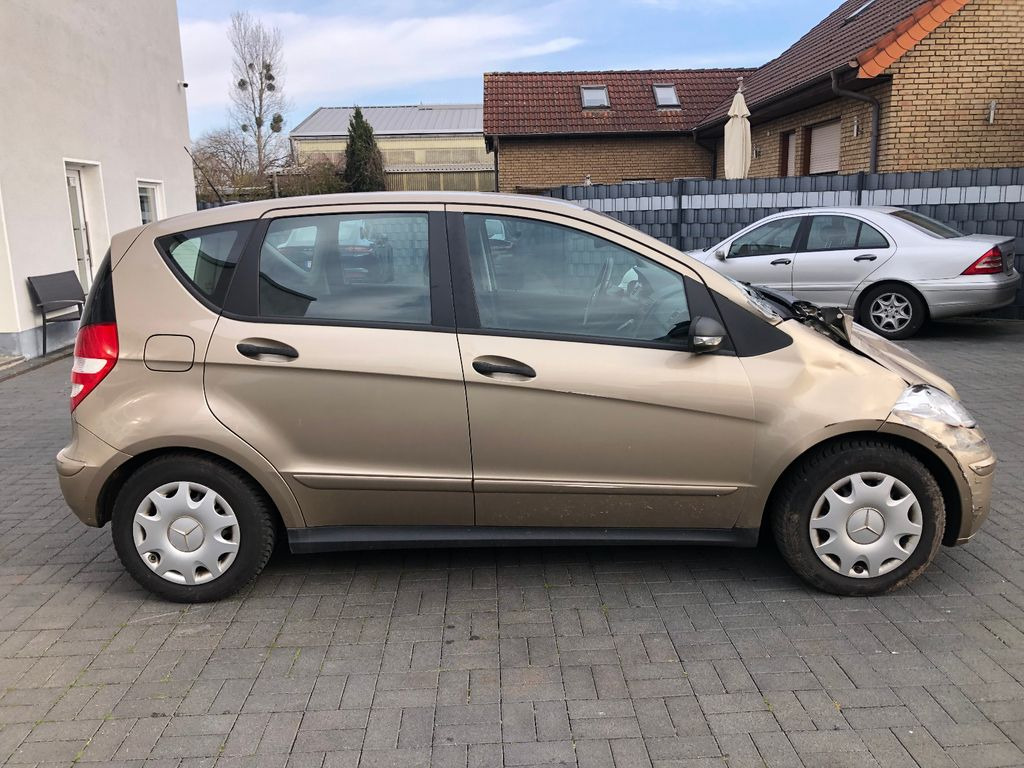 Mercedes-Benz A 150 A -Klasse A 150 - 汽车:图5 Mercedes-Benz A 150 A -Klasse A 150 - 汽车:图5