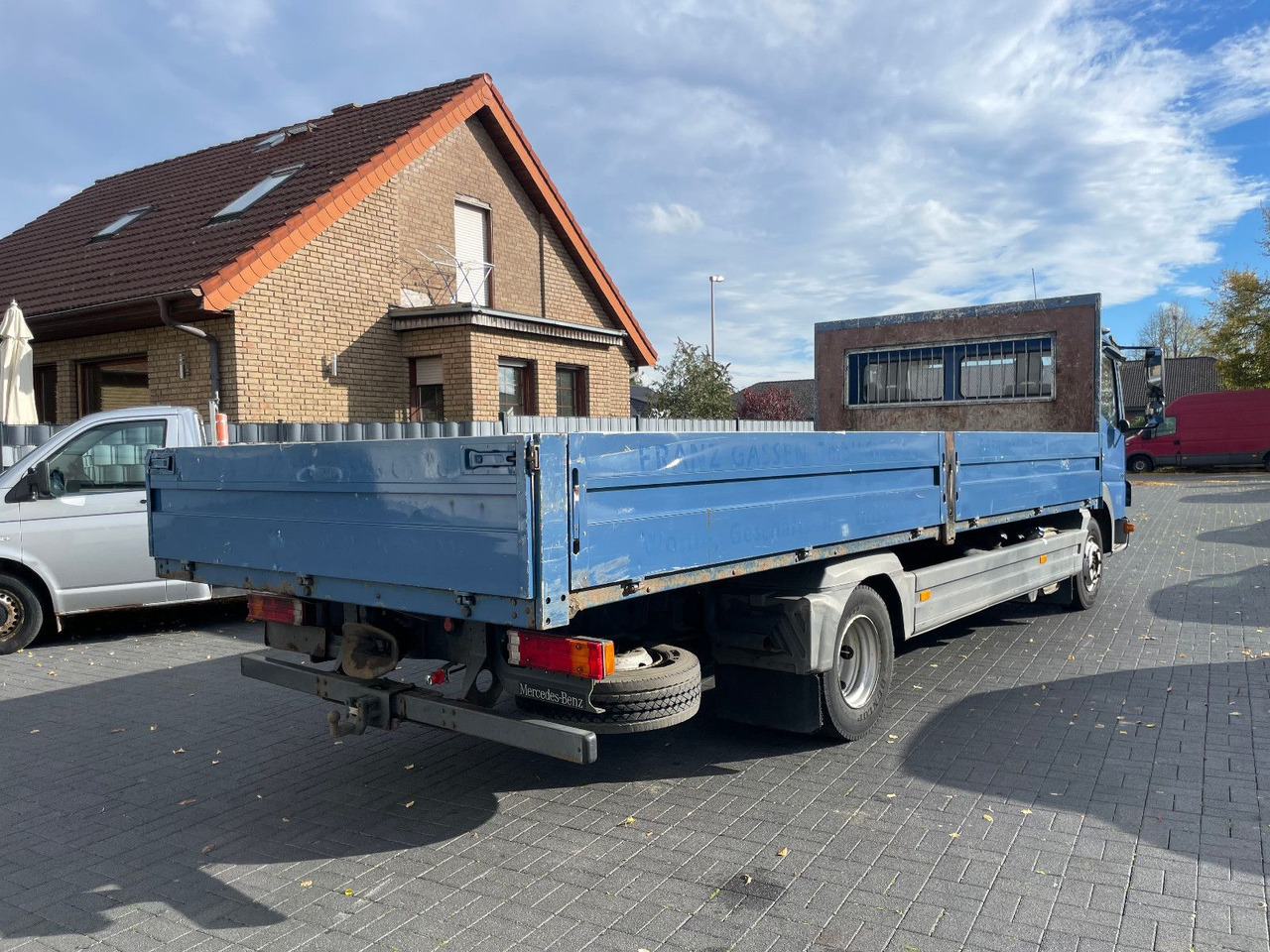 Mercedes-Benz Atego 818 Pritsche Euro 5 - 平板货车:图4 Mercedes-Benz Atego 818 Pritsche Euro 5 - 平板货车:图4