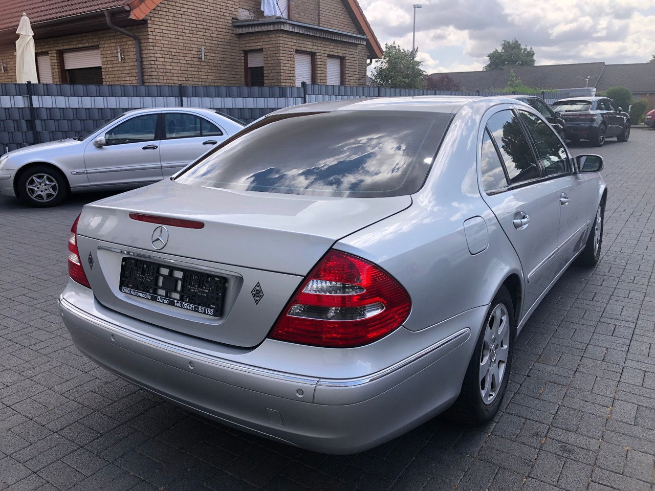 Mercedes-Benz E 240 E -Klasse Lim. Elegance - 轿车:图2 Mercedes-Benz E 240 E -Klasse Lim. Elegance - 轿车:图2