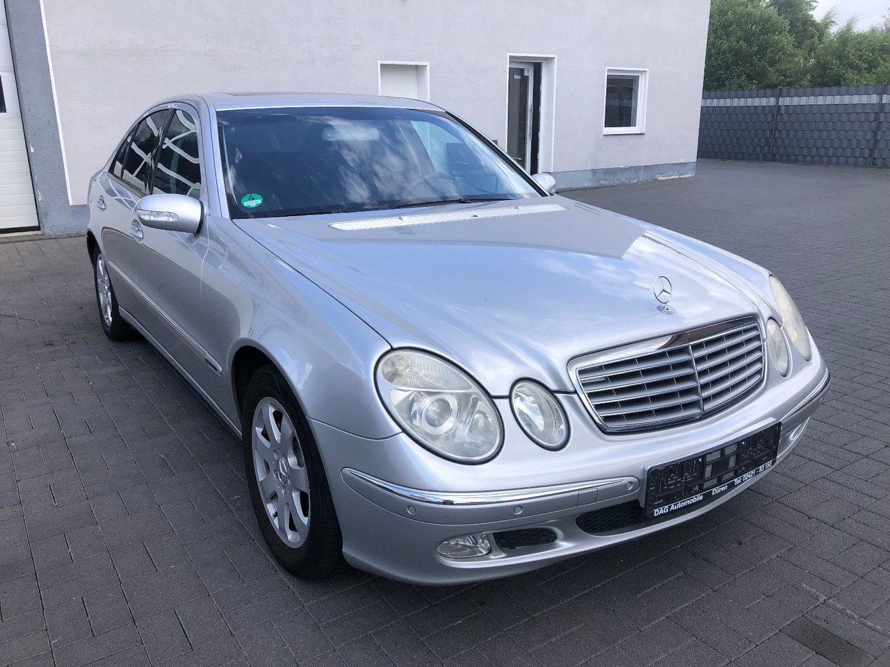 Mercedes-Benz E 240 E -Klasse Lim. Elegance - 轿车:图1 Mercedes-Benz E 240 E -Klasse Lim. Elegance - 轿车:图1