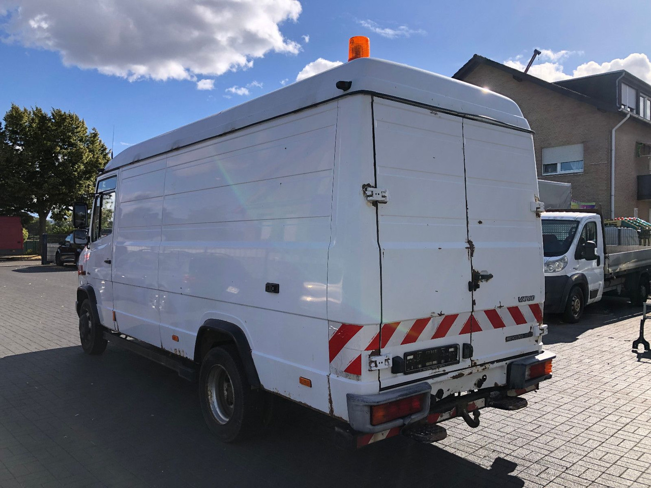 Mercedes-Benz Vario 816 - 无侧窗厢式货车:图4 Mercedes-Benz Vario 816 - 无侧窗厢式货车:图4