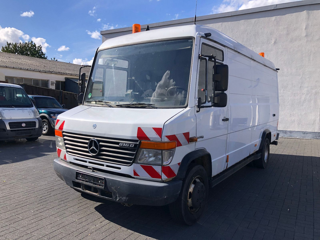 Mercedes-Benz Vario 816 - 无侧窗厢式货车:图1 Mercedes-Benz Vario 816 - 无侧窗厢式货车:图1