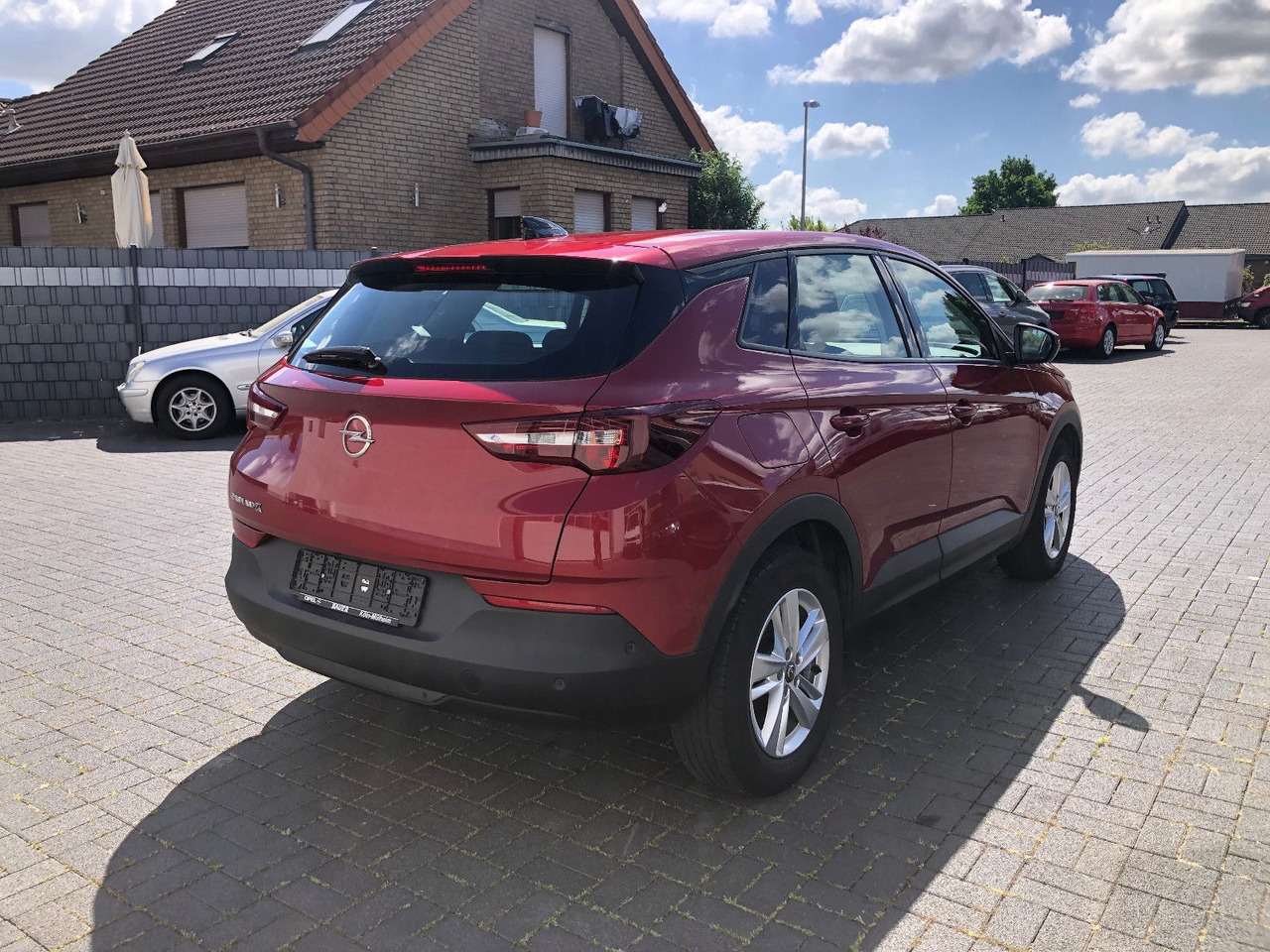 Opel Grandland (X) 1.5 D Automatik Business Edition - 越野车:图5 Opel Grandland (X) 1.5 D Automatik Business Edition - 越野车:图5