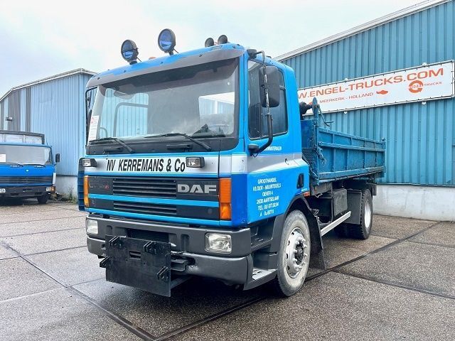 DAF 65.210 ATI 4x2 FULL STEEL KIPPER (EURO 2 / MANUAL GEARBOX / FULL STEEL SUSPENSION / P.T.O.) - 翻斗车:图1 DAF 65.210 ATI 4x2 FULL STEEL KIPPER (EURO 2 / MANUAL GEARBOX / FULL STEEL SUSPENSION / P.T.O.) - 翻斗车:图1