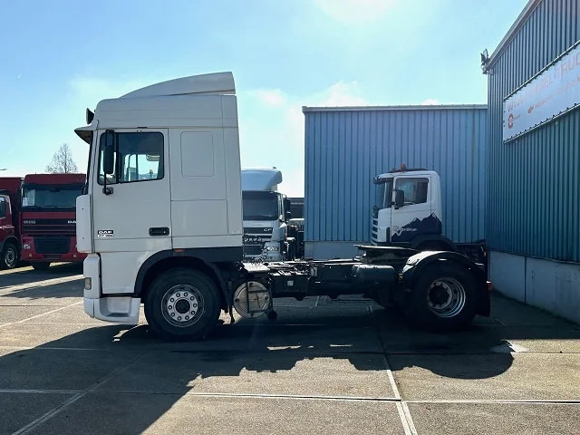 DAF 95.380 XF SPACECAB (EURO 2 / ZF16 MANUAL GEARBOX / D.E.B. ENGINE BRAKE / AIRCONDITIONING) - 牵引车:图5 DAF 95.380 XF SPACECAB (EURO 2 / ZF16 MANUAL GEARBOX / D.E.B. ENGINE BRAKE / AIRCONDITIONING) - 牵引车:图5
