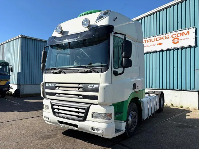 DAF CF 85.410 SPACECAB 4x2 (ZF16 MANUAL GEARBOX / MX-BRAKE / 995 LITER DIESELTANK / AIRCONDITIONING / FRIDGE UNTHER BED) - 牵引车:图1 DAF CF 85.410 SPACECAB 4x2 (ZF16 MANUAL GEARBOX / MX-BRAKE / 995 LITER DIESELTANK / AIRCONDITIONING / FRIDGE UNTHER BED) - 牵引车:图1