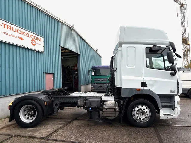 DAF CF 85.460 SPACECAB 4x2 (AS-TRONIC / MX-BRAKE / AIRCONDITIONING / ADR-VLG / FRIDGE / EURO 5 / ETC.) - 牵引车:图4 DAF CF 85.460 SPACECAB 4x2 (AS-TRONIC / MX-BRAKE / AIRCONDITIONING / ADR-VLG / FRIDGE / EURO 5 / ETC.) - 牵引车:图4