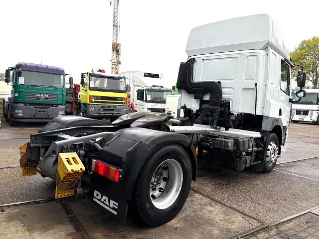 DAF CF 85.460 SPACECAB 4x2 (AS-TRONIC / MX-BRAKE / AIRCONDITIONING / ADR-VLG / FRIDGE / EURO 5 / ETC.) - 牵引车:图3 DAF CF 85.460 SPACECAB 4x2 (AS-TRONIC / MX-BRAKE / AIRCONDITIONING / ADR-VLG / FRIDGE / EURO 5 / ETC.) - 牵引车:图3