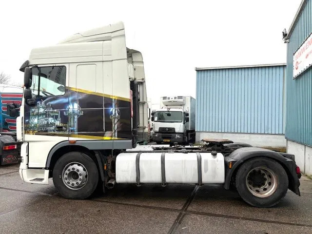 DAF XF 105.460 ATE SPACEAB 4x2 (EURO 5 / ZF MANUAL GEARBOX / ZF-INTARDER / HYDRAULIC KIT / P.T.O. / AIRCONDITIONING / ETC.) - 牵引车:图5 DAF XF 105.460 ATE SPACEAB 4x2 (EURO 5 / ZF MANUAL GEARBOX / ZF-INTARDER / HYDRAULIC KIT / P.T.O. / AIRCONDITIONING / ETC.) - 牵引车:图5