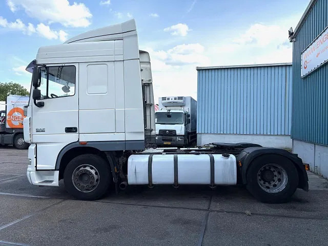 DAF XF 105.460 SPACECAB (ZF-MANUAL GEARBOX / 2x DIESELTANK / MX-ENGINE BRAKE / AIRCONDITIONING / FRIDGE / ETC.) - 牵引车:图4 DAF XF 105.460 SPACECAB (ZF-MANUAL GEARBOX / 2x DIESELTANK / MX-ENGINE BRAKE / AIRCONDITIONING / FRIDGE / ETC.) - 牵引车:图4