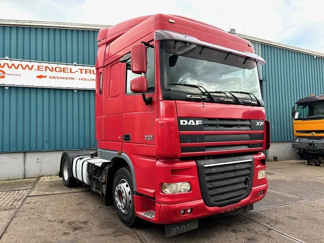 DAF XF 105.460 SPACECAB (ZF16 MANUAL GEARBOX / MX-BRAKE / 870+430 LITER TANK / AIRCONDITIONING / FRIDGE) - 牵引车:图2 DAF XF 105.460 SPACECAB (ZF16 MANUAL GEARBOX / MX-BRAKE / 870+430 LITER TANK / AIRCONDITIONING / FRIDGE) - 牵引车:图2