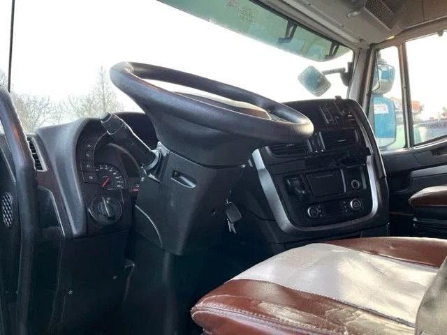 牵引车 Iveco Stralis AS440S42T/P HI-WAY DUTCH TRUCK (APK/TUV -> 02-2024 / EURO 6 / AS-TRONIC / 2 TANKS / LEATHER SEATS / FRIDGE)：图7
