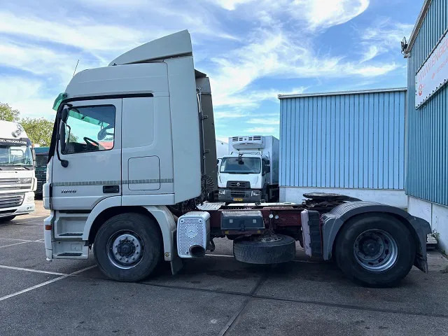 Mercedes-Benz Actros 1846 LS (MP2) (EPS WITH CLUTCH / RETARDER / 3-PEDALS/ AIRCONDITIONING / ETC) - 牵引车:图5 Mercedes-Benz Actros 1846 LS (MP2) (EPS WITH CLUTCH / RETARDER / 3-PEDALS/ AIRCONDITIONING / ETC) - 牵引车:图5