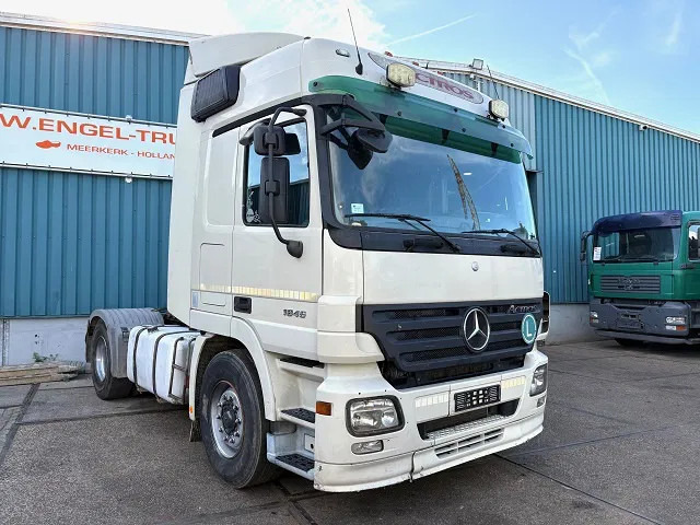 Mercedes-Benz Actros 1846 LS (MP2) (EPS WITH CLUTCH / RETARDER / 3-PEDALS/ AIRCONDITIONING / ETC) - 牵引车:图2 Mercedes-Benz Actros 1846 LS (MP2) (EPS WITH CLUTCH / RETARDER / 3-PEDALS/ AIRCONDITIONING / ETC) - 牵引车:图2