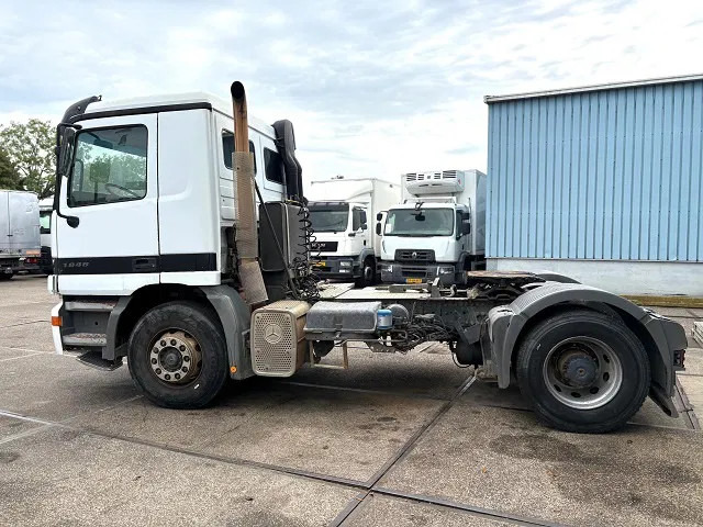 Mercedes-Benz Actros 1848 LS (MP1) 4x2 TRACTOR (EPS WITH CLUTCH / RUDUCTION AXLE / HYDRAULIC KIT / AIRCONDITIONING / ETC) - 牵引车:图5 Mercedes-Benz Actros 1848 LS (MP1) 4x2 TRACTOR (EPS WITH CLUTCH / RUDUCTION AXLE / HYDRAULIC KIT / AIRCONDITIONING / ETC) - 牵引车:图5