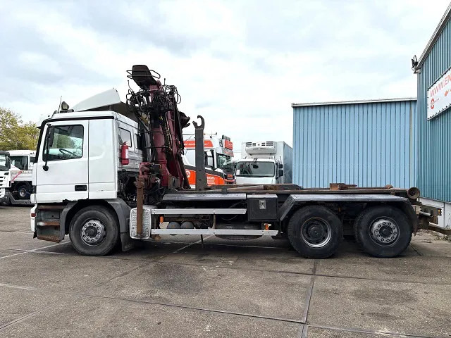 Mercedes-Benz Actros 2540 L 6x2 MP1 WITH V-CRANE & HOOK-ARM SYSTEM (EPS WITH CLUTCH (3 PEDALS) / REDUCTION AXLE / STEEL-/AIR SUSPENSION / P.T. - 吊钩升降车, 起重车:图5 Mercedes-Benz Actros 2540 L 6x2 MP1 WITH V-CRANE & HOOK-ARM SYSTEM (EPS WITH CLUTCH (3 PEDALS) / REDUCTION AXLE / STEEL-/AIR SUSPENSION / P.T. - 吊钩升降车, 起重车:图5