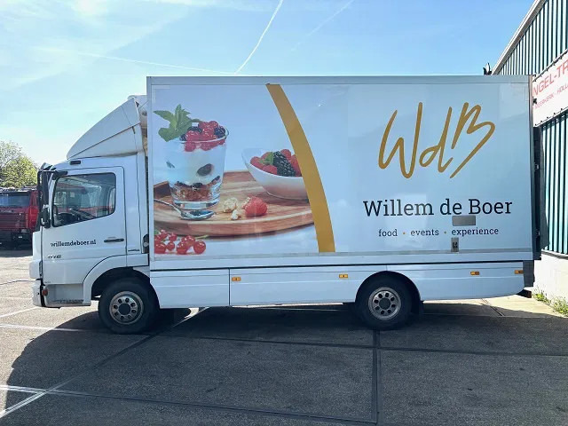 Mercedes-Benz Atego 816 L 4x2 ORIGINAL DUTCH COOLER TRUCK WITH CARRIER XARIOS 600D/E (MANUAL GEARBOX / AIRCONDITIONING / 2.000 KG. TAILLIFT) - 冷藏车:图5 Mercedes-Benz Atego 816 L 4x2 ORIGINAL DUTCH COOLER TRUCK WITH CARRIER XARIOS 600D/E (MANUAL GEARBOX / AIRCONDITIONING / 2.000 KG. TAILLIFT) - 冷藏车:图5