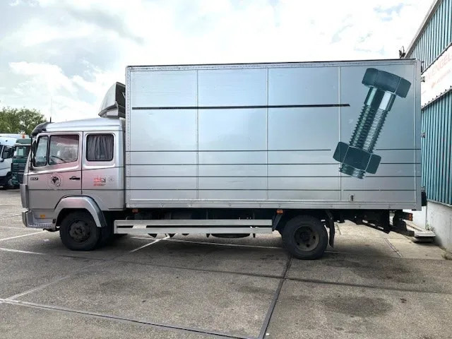 Mercedes-Benz LK 817 (6-CILINDER) ORIGINAL DUTCH TRUCK WITH CLOSED BOX (MANUAL GEARBOX / FULL STEEL SUSPENSION) - 厢式卡车:图5 Mercedes-Benz LK 817 (6-CILINDER) ORIGINAL DUTCH TRUCK WITH CLOSED BOX (MANUAL GEARBOX / FULL STEEL SUSPENSION) - 厢式卡车:图5