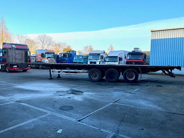Van Hool 3B1047 13.60M. FLATBED TRAILER WITH 40FT TWISTLOCKS (SAF-AXLES / DISC BRAKES / 40FT TWISTLOCKS) - 栏板式/ 平板半拖车:图5 Van Hool 3B1047 13.60M. FLATBED TRAILER WITH 40FT TWISTLOCKS (SAF-AXLES / DISC BRAKES / 40FT TWISTLOCKS) - 栏板式/ 平板半拖车:图5