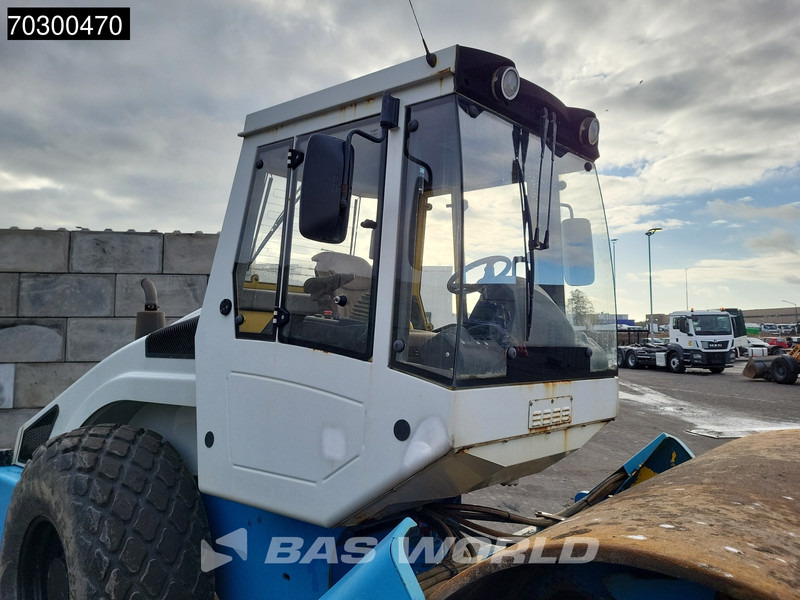 碾压机 Bomag BW213 D-4:图16 碾压机 Bomag BW213 D-4:图16