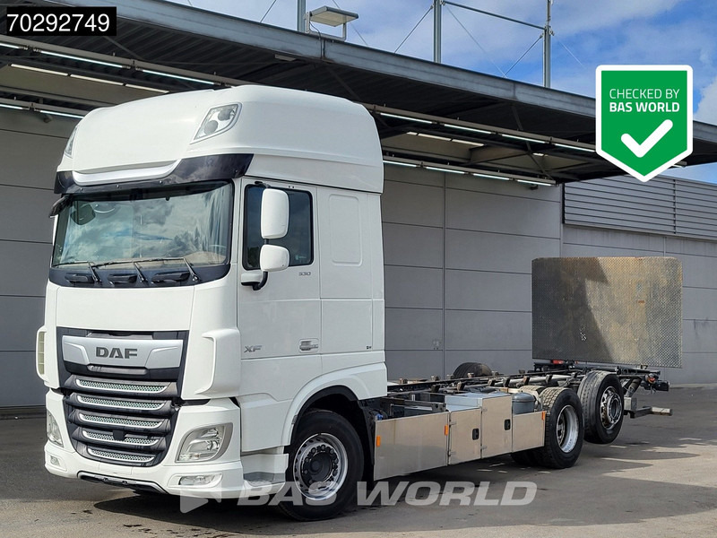 DAF XF 530 XF 6X2 2000kg Ladebordwand Lift+Steering-Axle Navi ACC Euro 6 - 驾驶室底盘卡车:图1 DAF XF 530 XF 6X2 2000kg Ladebordwand Lift+Steering-Axle Navi ACC Euro 6 - 驾驶室底盘卡车:图1