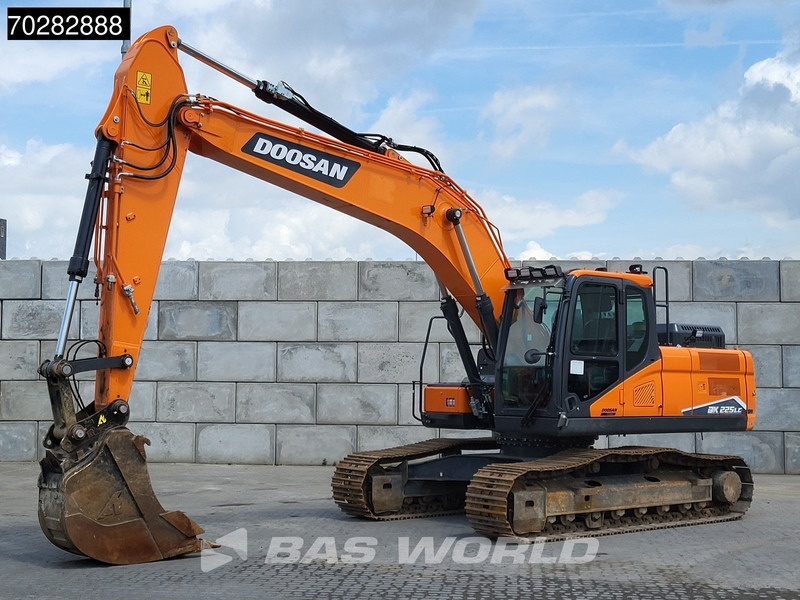 Doosan DX225 LC-7 4 BUCKETS - 履带式挖掘机:图2 Doosan DX225 LC-7 4 BUCKETS - 履带式挖掘机:图2
