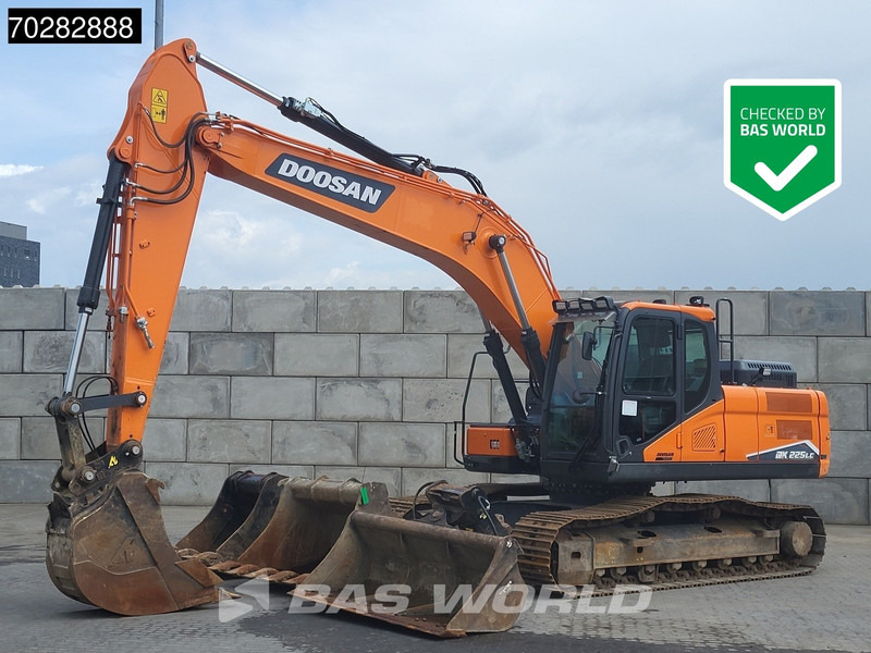 Doosan DX225 LC-7 4 BUCKETS - 履带式挖掘机:图1 Doosan DX225 LC-7 4 BUCKETS - 履带式挖掘机:图1
