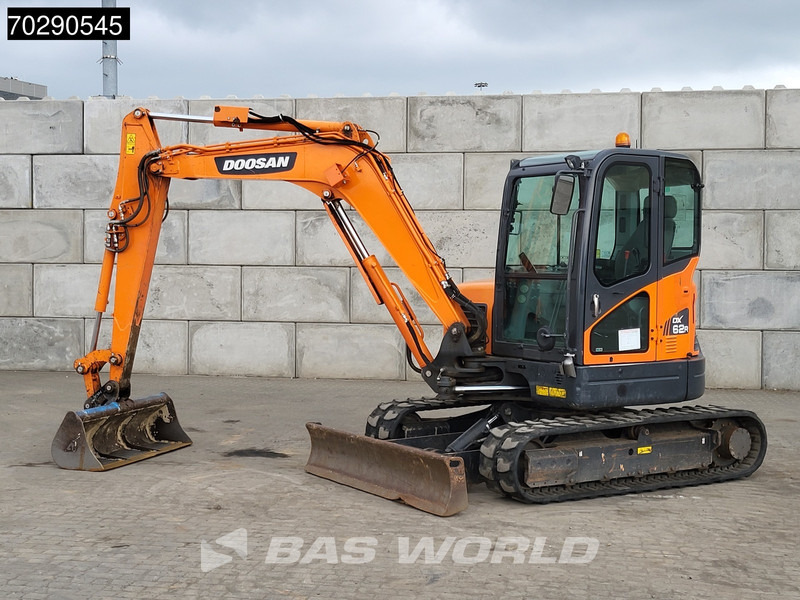 Doosan DX62 R-3 3 BUCKETS - A/C - 小型挖掘机:图2 Doosan DX62 R-3 3 BUCKETS - A/C - 小型挖掘机:图2