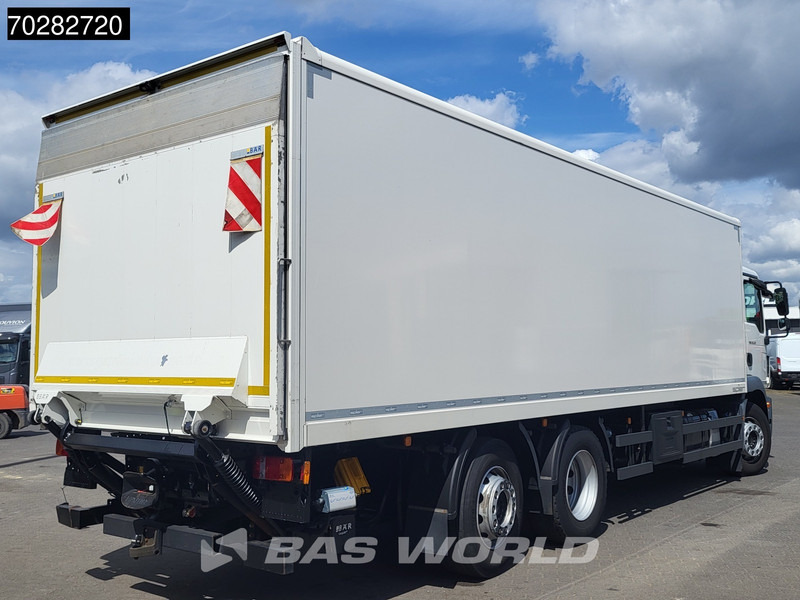 MAN TGM 26.320 6X2 2000kg Ladebordwand Automatic Lift+steering axle Navi Euro 6 - 厢式卡车:图5 MAN TGM 26.320 6X2 2000kg Ladebordwand Automatic Lift+steering axle Navi Euro 6 - 厢式卡车:图5
