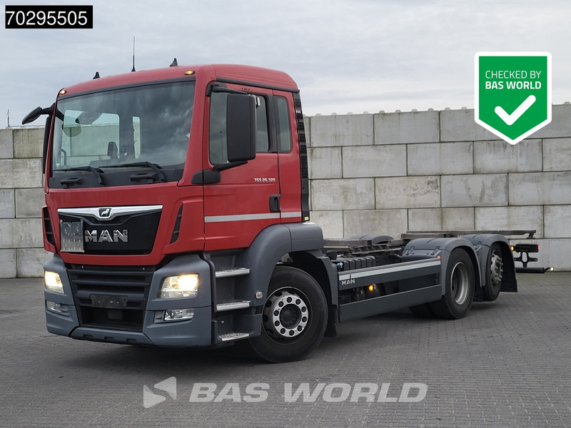 MAN TGS 26.320 TGS 6X2 ADR BDF Lift + Steering Axle Euro 6 - 集装箱运输车/ 可拆卸车身的卡车:图1 MAN TGS 26.320 TGS 6X2 ADR BDF Lift + Steering Axle Euro 6 - 集装箱运输车/ 可拆卸车身的卡车:图1