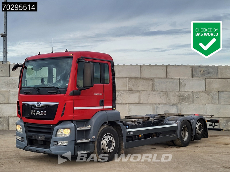 MAN TGS 26.320 TGS 6X2 ADR BDF Lift + Steering Axle Euro 6 - 集装箱运输车/ 可拆卸车身的卡车:图1 MAN TGS 26.320 TGS 6X2 ADR BDF Lift + Steering Axle Euro 6 - 集装箱运输车/ 可拆卸车身的卡车:图1