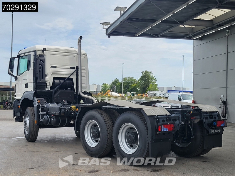 MAN TGS 40.400 6X4 NEW 6x4 chassis PTO Preparation Steelsuspension Big-Axle Automatic Euro 2 - 驾驶室底盘卡车:图2 MAN TGS 40.400 6X4 NEW 6x4 chassis PTO Preparation Steelsuspension Big-Axle Automatic Euro 2 - 驾驶室底盘卡车:图2