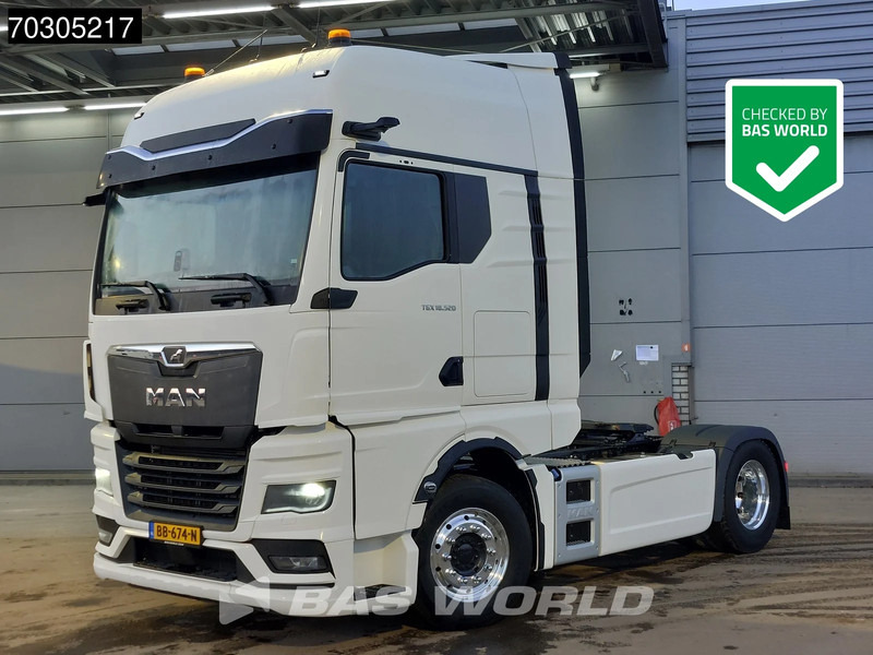 MAN TGX 18.520 4X2 NEW! GX Retarder 2x Tanks Alcoa Standklima MirrorCam Navi LED - 牵引车:图1 MAN TGX 18.520 4X2 NEW! GX Retarder 2x Tanks Alcoa Standklima MirrorCam Navi LED - 牵引车:图1