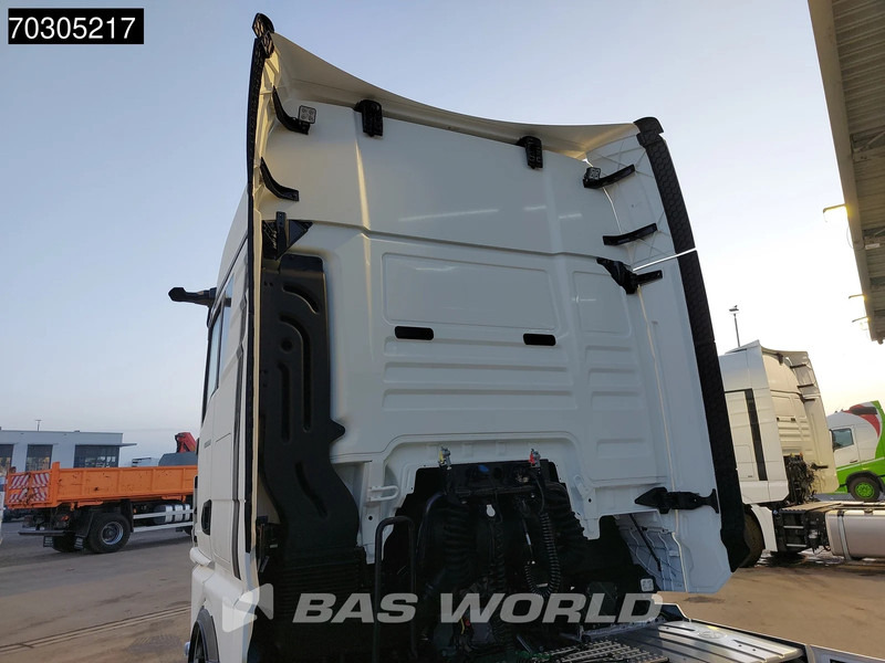 MAN TGX 18.520 4X2 NEW! GX Retarder 2x Tanks Alcoa Standklima MirrorCam Navi LED - 牵引车:图5 MAN TGX 18.520 4X2 NEW! GX Retarder 2x Tanks Alcoa Standklima MirrorCam Navi LED - 牵引车:图5