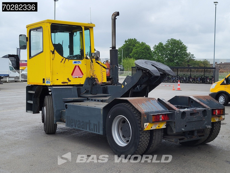 MOL YT200/4X2 4X2 Big-Axle Drumbrakes Hebesattel - 码头牵引车:图2 MOL YT200/4X2 4X2 Big-Axle Drumbrakes Hebesattel - 码头牵引车:图2