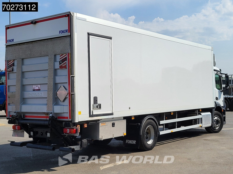 Mercedes-Benz Actros 1827 4X2 2.000kg Ladebordwand Automatic Xenon ClassicSpace Euro 6 - 厢式卡车:图5 Mercedes-Benz Actros 1827 4X2 2.000kg Ladebordwand Automatic Xenon ClassicSpace Euro 6 - 厢式卡车:图5
