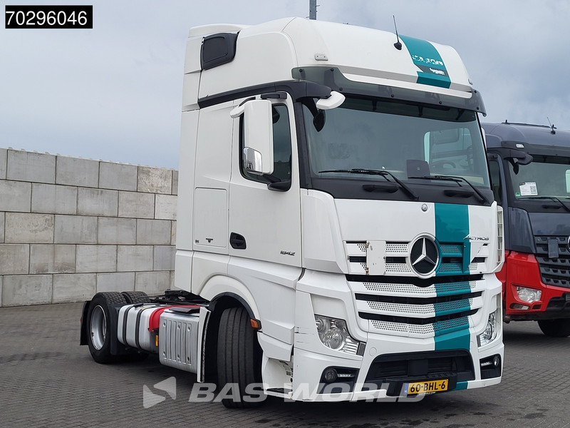 Mercedes-Benz Actros 1842 Actros 4X2 GigaSpace NL-Truck Mega 2xTanks ACC Standklima Euro 6 - 牵引车:图3 Mercedes-Benz Actros 1842 Actros 4X2 GigaSpace NL-Truck Mega 2xTanks ACC Standklima Euro 6 - 牵引车:图3
