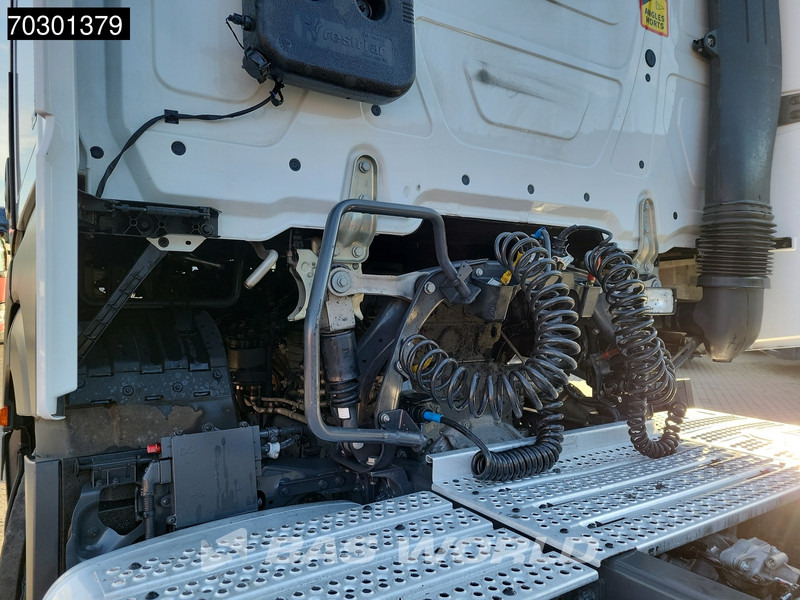 Mercedes-Benz Actros 1845 Actros 4X2 BigSpace 2x Tanks - 牵引车:图5 Mercedes-Benz Actros 1845 Actros 4X2 BigSpace 2x Tanks - 牵引车:图5