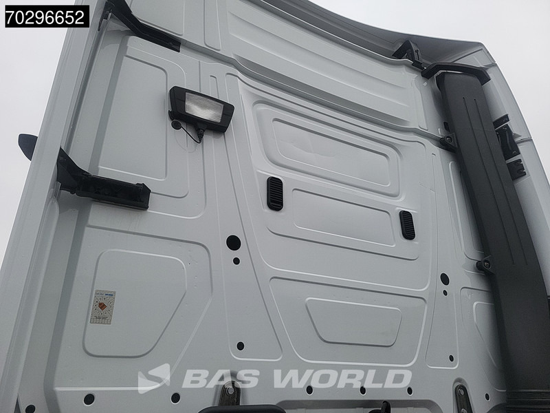 Mercedes-Benz Actros 1848 4X2 BigSpace Retarder Standklima ACC Xenon Euro 6 - 牵引车:图5 Mercedes-Benz Actros 1848 4X2 BigSpace Retarder Standklima ACC Xenon Euro 6 - 牵引车:图5