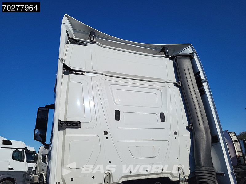 Mercedes-Benz Actros 1851 Actros 4X2 BigSpace 2x Tanks - 牵引车:图3 Mercedes-Benz Actros 1851 Actros 4X2 BigSpace 2x Tanks - 牵引车:图3