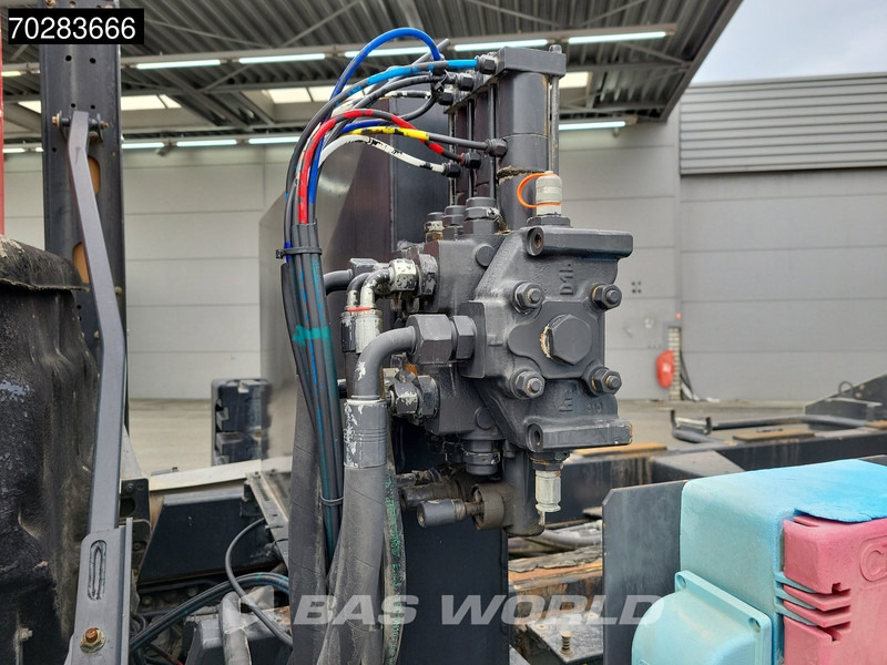 Renault Kerax 430 8X4 16m3 Forez Bennes tipper Full Steel Big-Axle Automatic Euro 5 - 翻斗车:图2 Renault Kerax 430 8X4 16m3 Forez Bennes tipper Full Steel Big-Axle Automatic Euro 5 - 翻斗车:图2