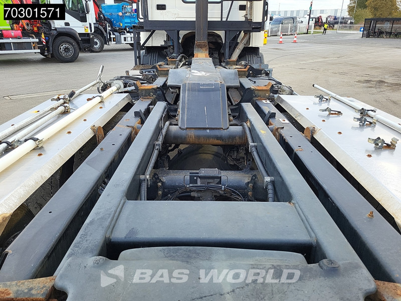 Scania P400 6X2 20 tons HIAB containersystem Retarder Automatic Lift+steering Euro 5 - 吊钩升降车:图5 Scania P400 6X2 20 tons HIAB containersystem Retarder Automatic Lift+steering Euro 5 - 吊钩升降车:图5