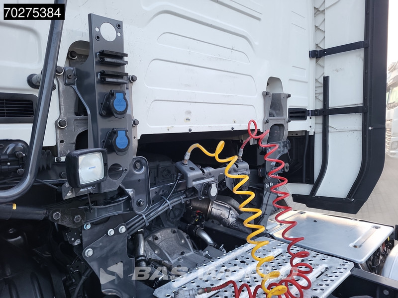 Scania S460 4X2 Retarder Euro 6 ACC 2x Tanks - 牵引车:图5 Scania S460 4X2 Retarder Euro 6 ACC 2x Tanks - 牵引车:图5