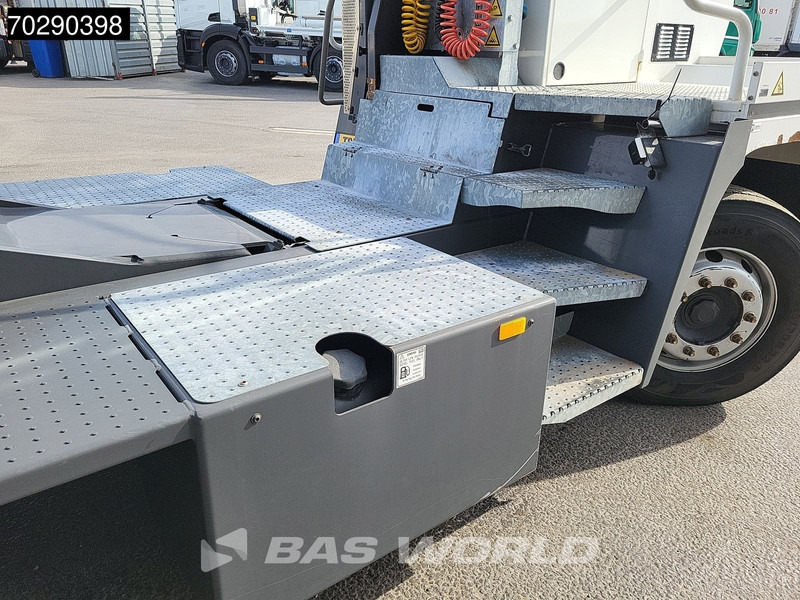 码头牵引车 Terberg YT222 4X2 NL-Truck EPA Big-Axle Hebesattel:图16 码头牵引车 Terberg YT222 4X2 NL-Truck EPA Big-Axle Hebesattel:图16