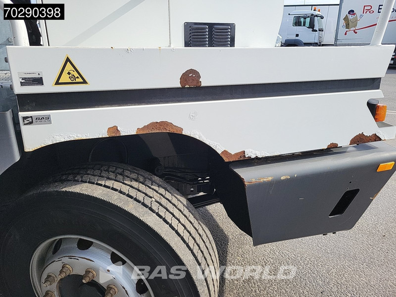 码头牵引车 Terberg YT222 4X2 NL-Truck EPA Big-Axle Hebesattel:图11 码头牵引车 Terberg YT222 4X2 NL-Truck EPA Big-Axle Hebesattel:图11